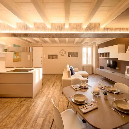 Luxury Duplex - Centro & Design イゼーオ